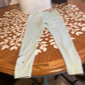 Never worn green Nike leggings for girls! My daughter didn’t like